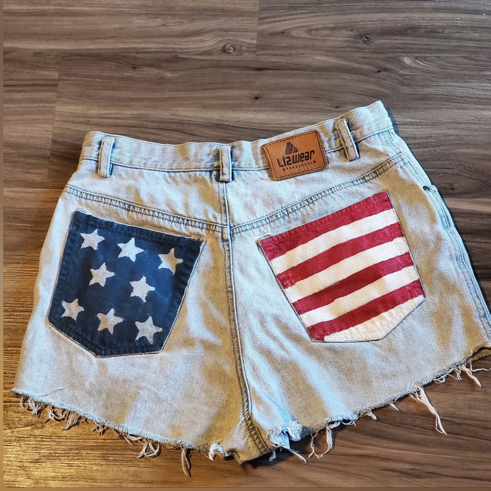 LizWear Distressed Americana Cutoff Shorts - Picture 2 of 16